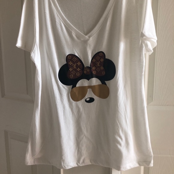 LV Minnie ears v-neck t shirt - Picture 4 of 7